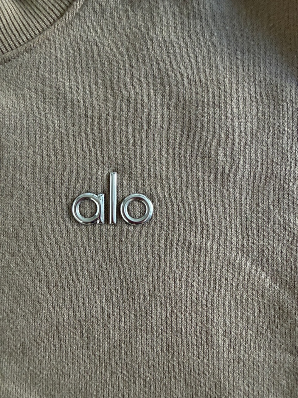 Accolade Crew Neck Pullover - Picture 2 of 15